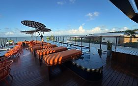 Setai à beira-mar com rooftop incrível
